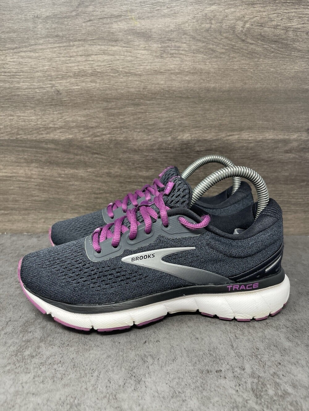 Brooks Trace 1 Womens Size 5 B Ebony Black Wood Violet Running Walking Shoes